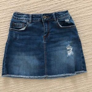 Distressed girls jean skirt size 9/10